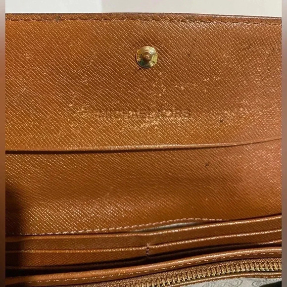 Michael kors MK signature print canvas wallet - Picture 8 of 8